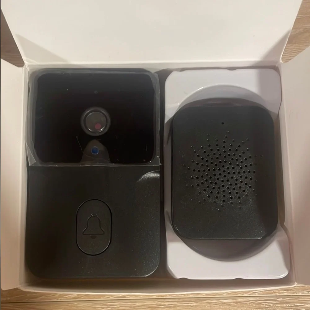 $250 retail WIFI doorbell system, New in Box!